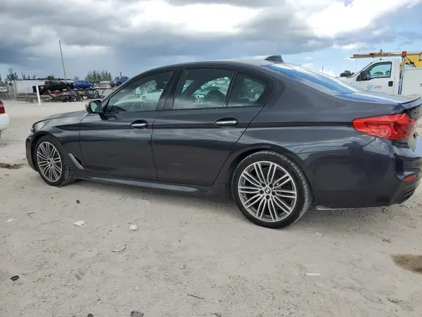 WBAJB9C53JB286164 2018 BMW 5ER - Image 2