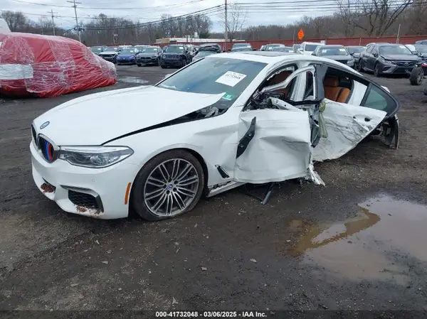 WBAJB9C56JB035929 2018 BMW 5ER - Image 2