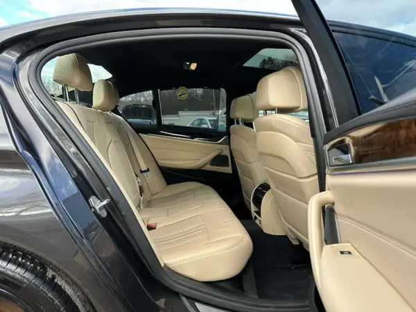 WBAJB9C56JB050169 2018 BMW 5ER - Image 8