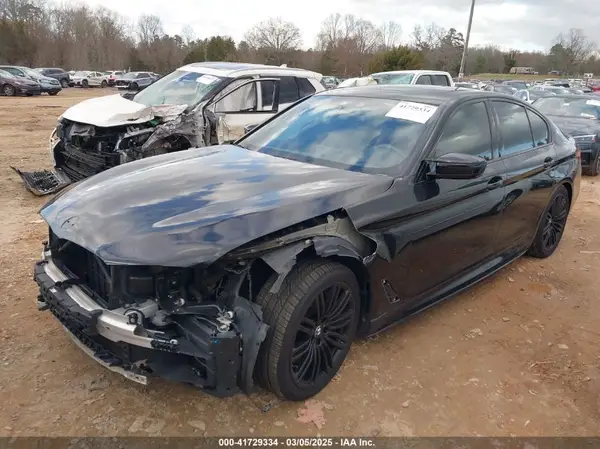 WBAJB9C56KB464957 2019 BMW 5ER - Image 2