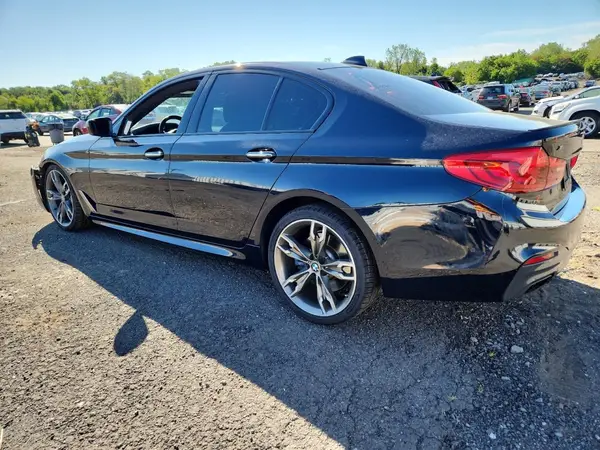 WBAJB9C57JB035700 2018 BMW 5ER - Image 2