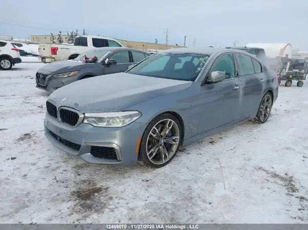 WBAJB9C57JB035986 2018 BMW 5ER - Image 2