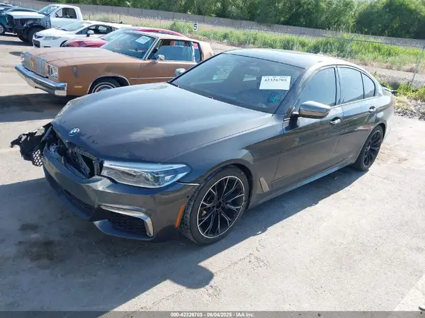 WBAJB9C58JB034927 2018 BMW 5ER - Image 2