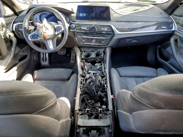 WBAJB9C59JG464369 2018 BMW M5 - Image 8