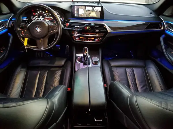 WBAJB9C5XJB036002 2018 BMW M5 - Image 8