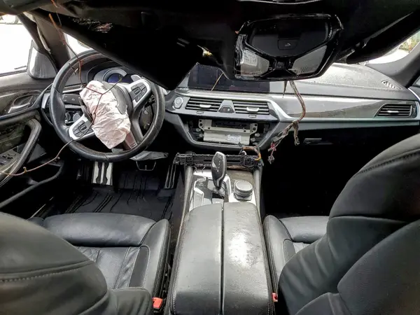 WBAJE5C30HG477830 2017 BMW 5ER - Image 8
