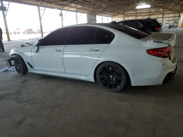 WBAJE5C30HG478332 2017 BMW 5ER - Image 2