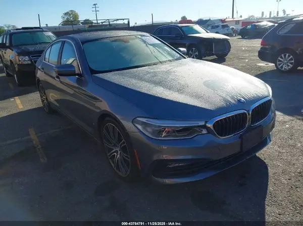 WBAJE5C30HG914631 2017 BMW 5ER - Image 1