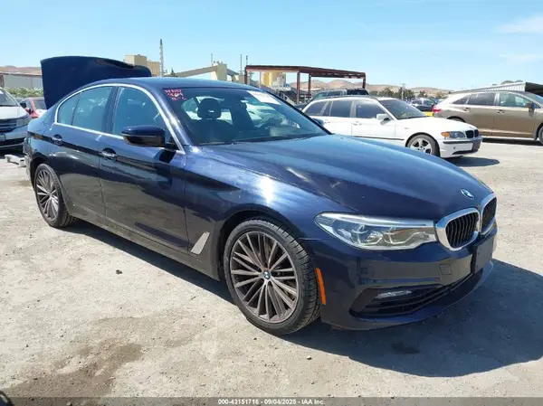 WBAJE5C30HG915083 2017 BMW 5ER - Image 1