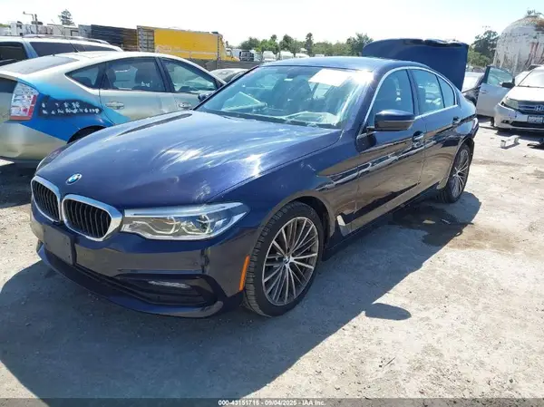 WBAJE5C30HG915083 2017 BMW 5ER - Image 2