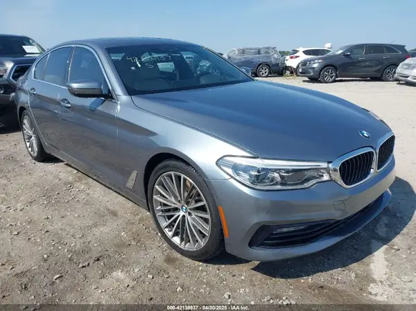 WBAJE5C30HG915326 2017 BMW 5ER - Image 1