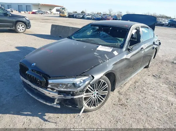 WBAJE5C31HG914170 2017 BMW 5ER - Image 2
