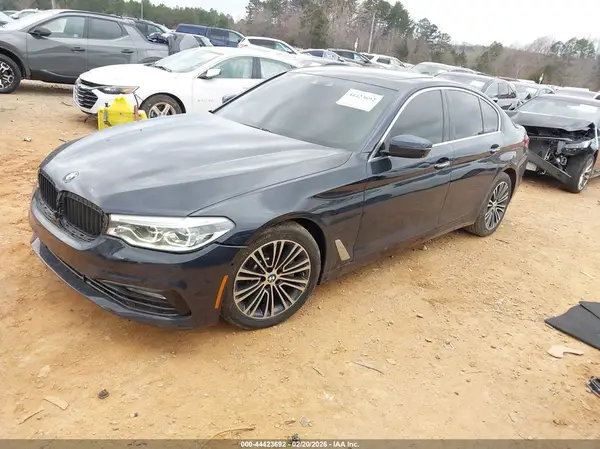 WBAJE5C31HG914718 2017 BMW 5ER - Image 2