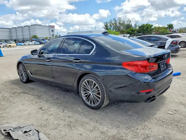 WBAJE5C31HG915688 2017 BMW 5ER - Image 2