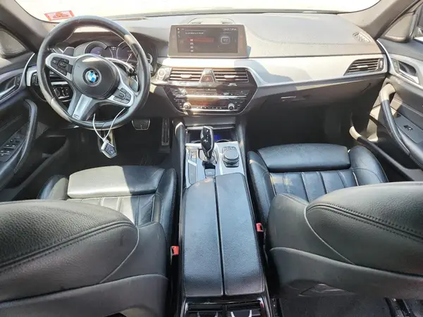 WBAJE5C31HG916954 2017 BMW 5ER - Image 8