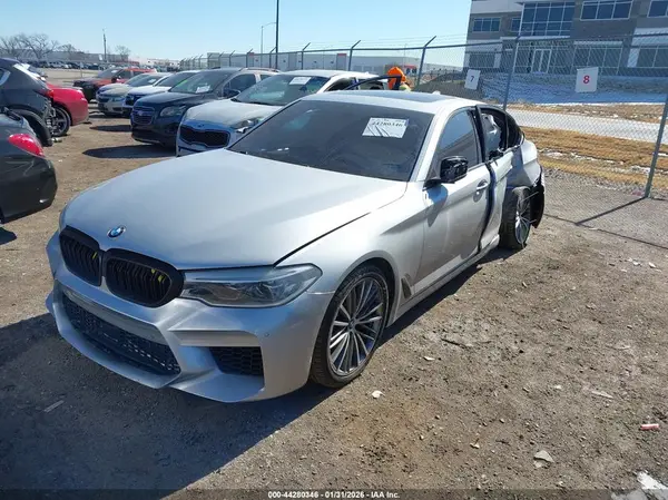 WBAJE5C31HG917439 2017 BMW 5ER - Image 2