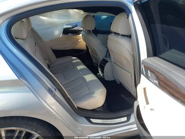 WBAJE5C31HG917439 2017 BMW 5ER - Image 8