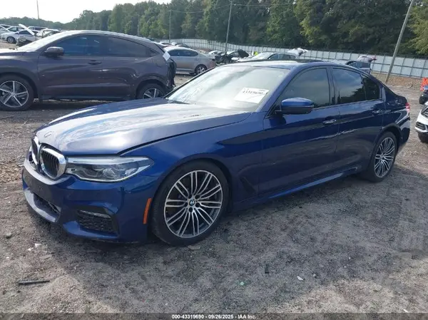 WBAJE5C32HG477828 2017 BMW 5ER - Image 2