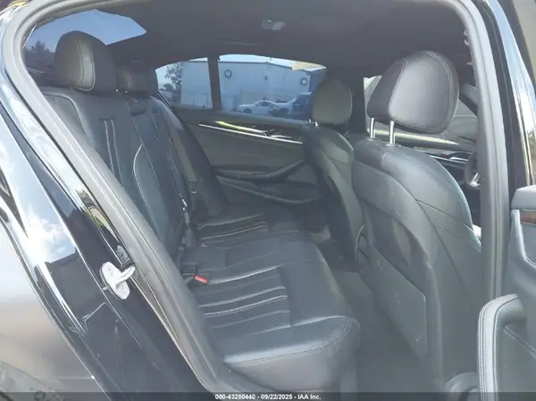 WBAJE5C32HG478347 2017 BMW 5ER - Image 8