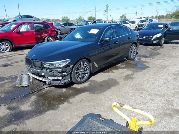 WBAJE5C32HG915022 2017 BMW 5ER - Image 2