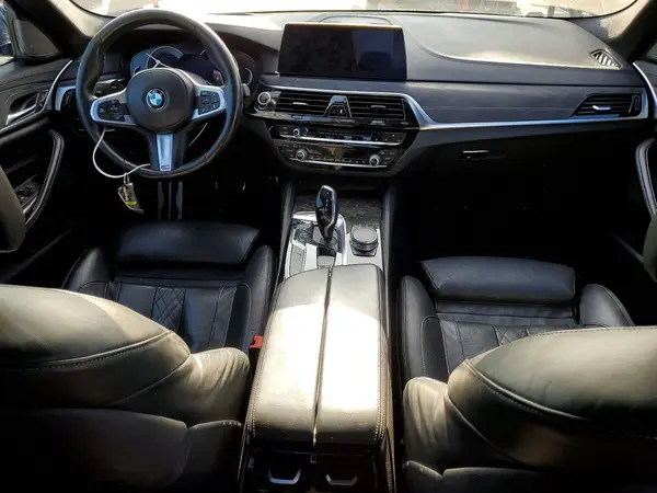 WBAJE5C32HG915165 2017 BMW 5ER - Image 8