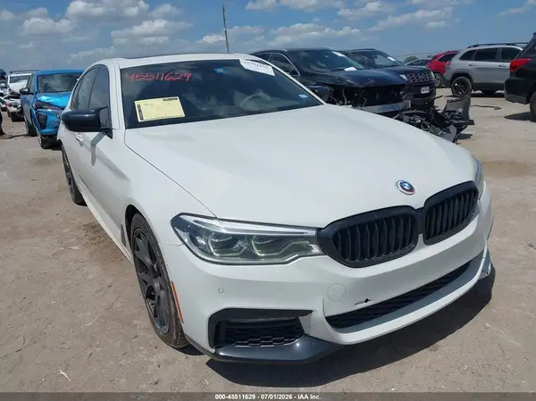 WBAJE5C32HG915943 2017 BMW 5ER - Image 1
