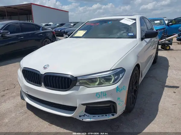 WBAJE5C32HG915943 2017 BMW 5ER - Image 2