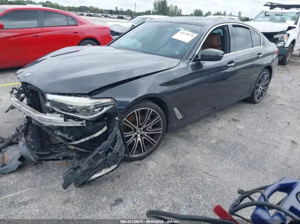 WBAJE5C32HG916445 2017 BMW 5ER - Image 2