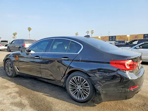 WBAJE5C32HG917112 2017 BMW 5ER - Image 2