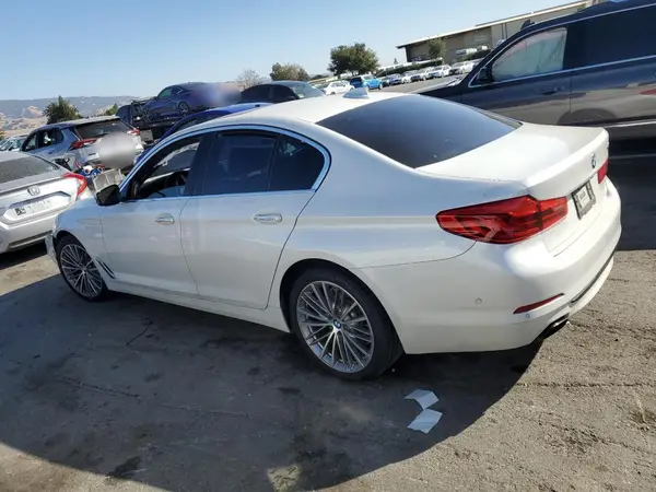 WBAJE5C33HG477742 2017 BMW 5ER - Image 2