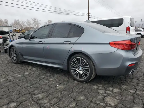 WBAJE5C33HG477840 2017 BMW 5ER - Image 2