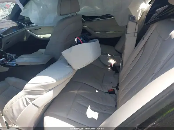 WBAJE5C33HG477868 2017 BMW 5ER - Image 8