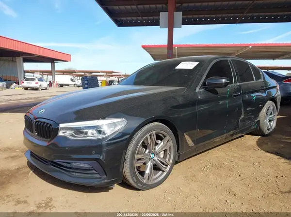 WBAJE5C33HG914011 2017 BMW 5ER - Image 2