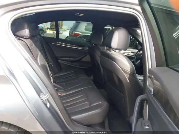 WBAJE5C33HG916678 2017 BMW 5ER - Image 8