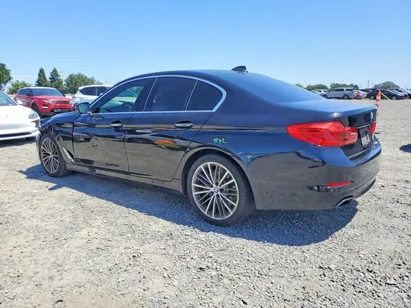 WBAJE5C33HG917345 2017 BMW 5ER - Image 2