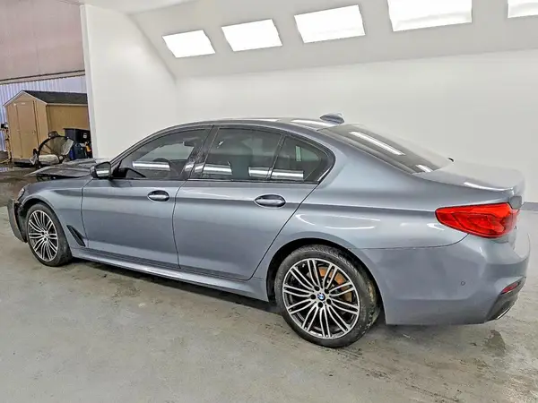 WBAJE5C35HG477841 2017 BMW 5ER - Image 2