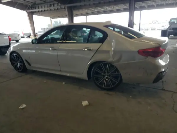 WBAJE5C35HG916469 2017 BMW 5ER - Image 2
