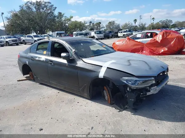 WBAJE5C36HG914696 2017 BMW 5ER - Image 1