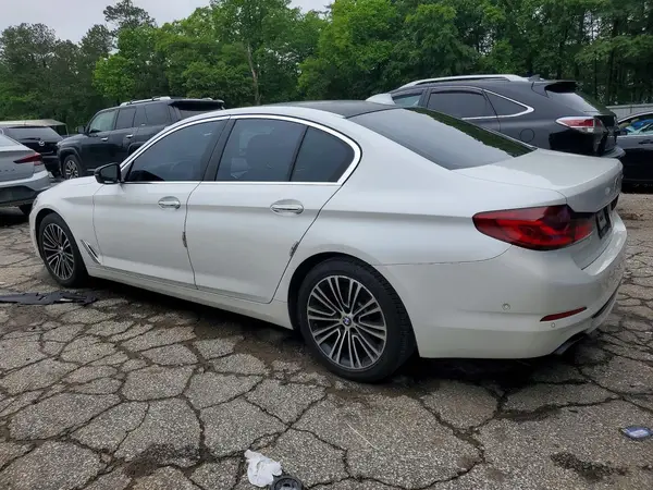 WBAJE5C36HG915430 2017 BMW 5ER - Image 2