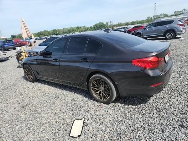 WBAJE5C37HG914495 2017 BMW 5ER - Image 2