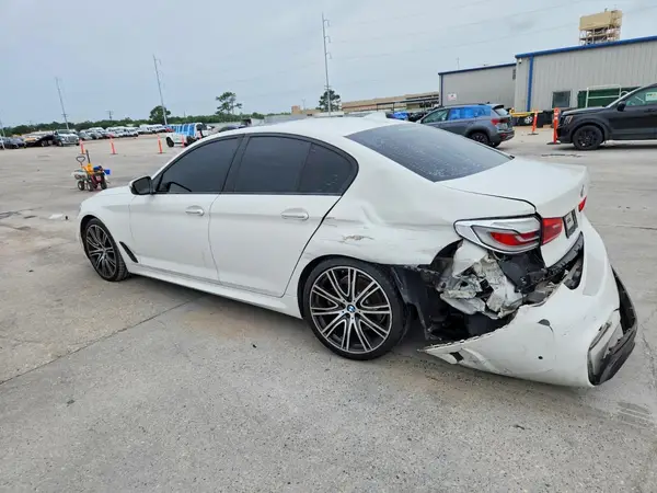 WBAJE5C39HG478216 2017 BMW 5ER - Image 2