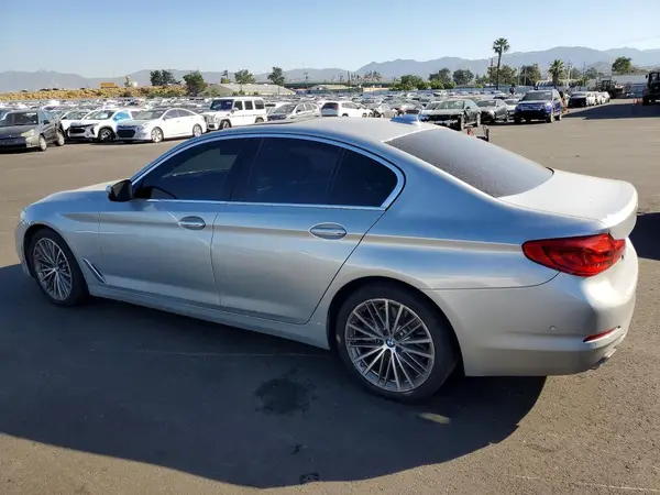 WBAJE5C39HG913672 2017 BMW 5ER - Image 2