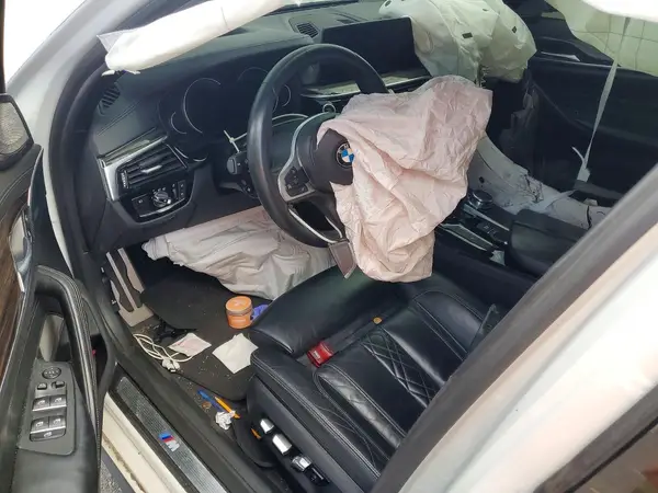 WBAJE5C50JG917567 2018 BMW 5ER - Image 8