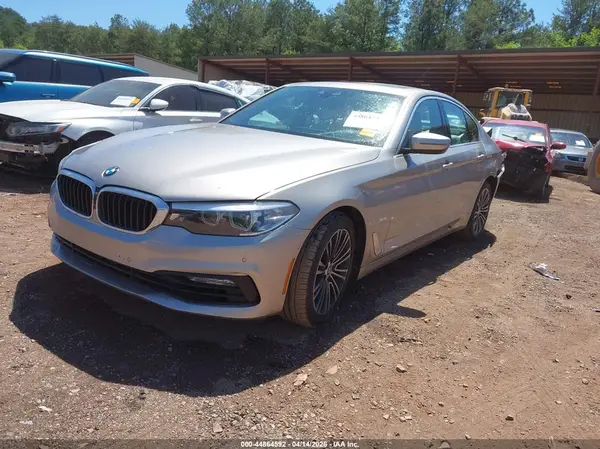WBAJE5C50JG918783 2018 BMW 5ER - Image 2