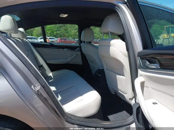 WBAJE5C50JG918783 2018 BMW 5ER - Image 8