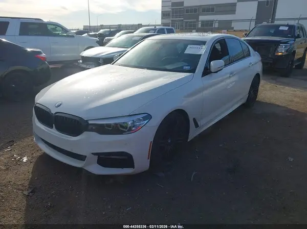 WBAJE5C50JWA92882 2018 BMW 5ER - Image 2