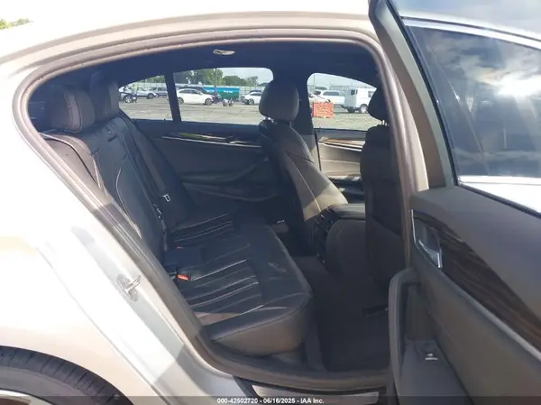WBAJE5C50JWA94051 2018 BMW 5ER - Image 8