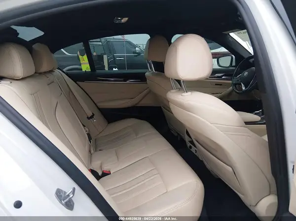 WBAJE5C50JWA95507 2018 BMW 5ER - Image 8