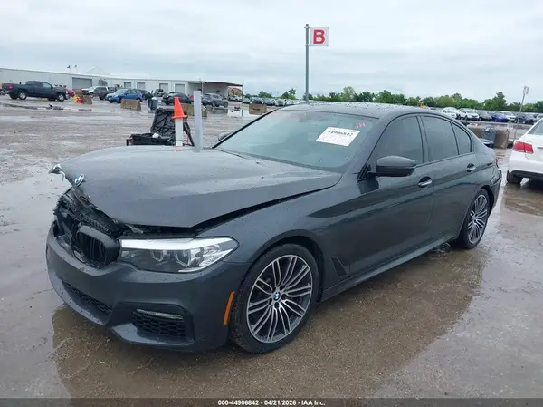 WBAJE5C50JWA95975 2018 BMW 5ER - Image 2
