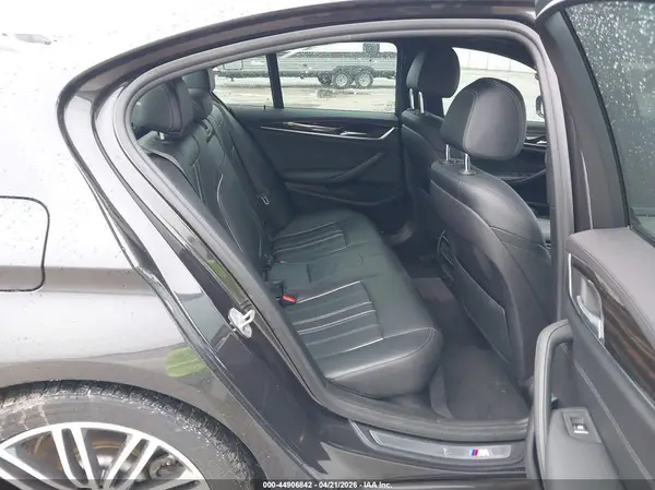 WBAJE5C50JWA95975 2018 BMW 5ER - Image 8